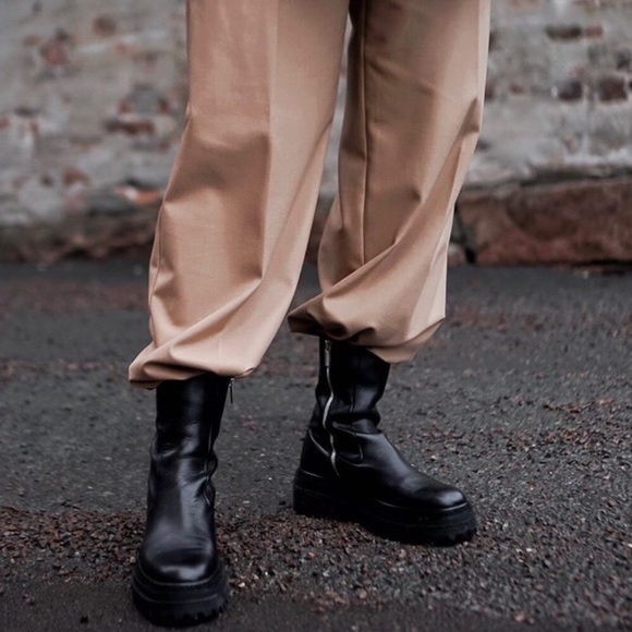 NWT Zara Leather Ankle Boots with Lug Soles - Picture 9 of 10